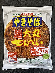 三州製菓 ペヤングソースやきそば味超大丸せんべい １枚(JAN: 4901623121096)