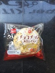 敷島製パン チョコチップメロンパン  (JAN: 4901820329486)