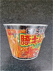 日清食品 デカうま豚キムチ １０１ｇ(JAN: 4902105256060)-2