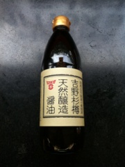 フンドーキン醤油 吉野杉樽天然醸造醤油 ５００ｍｌ (JAN: 4902581018961)