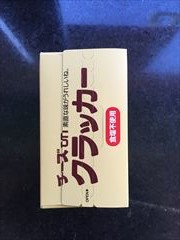 前田製菓 チーズオンクラッカー 5枚X4袋 (JAN: 4902732803439 1)