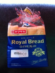 山崎製パン ロイヤルブレッド4枚  (JAN: 4903110002208)